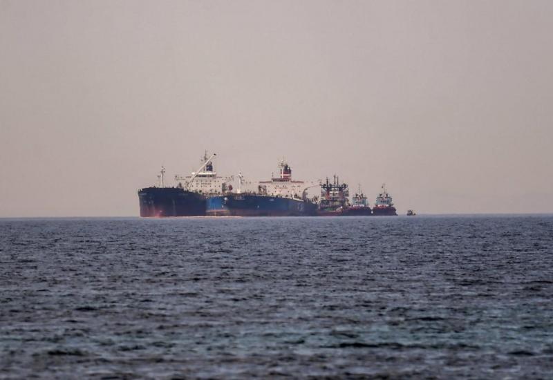 Danska želi zaustaviti tajnu flotu tankera, prevoze rusku naftu 