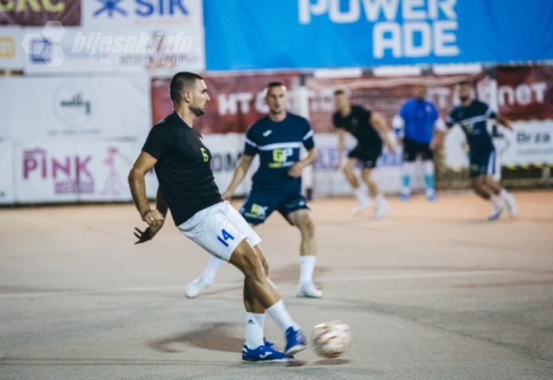 Futsal turnir Mostar Premier kladionica - FOTO | Četvrtfinalna večer iza Desete donijela brojna uzbuđenja: Večeras se igraju polufinalni susreti uz bogate nagrade