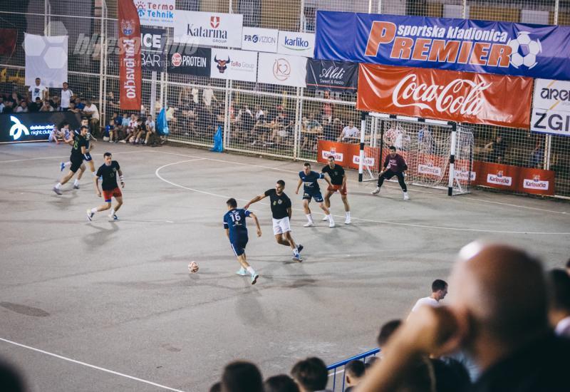 Futsal turnir Mostar Premier kladionica - FOTO | Četvrtfinalna večer iza Desete donijela brojna uzbuđenja: Večeras se igraju polufinalni susreti uz bogate nagrade