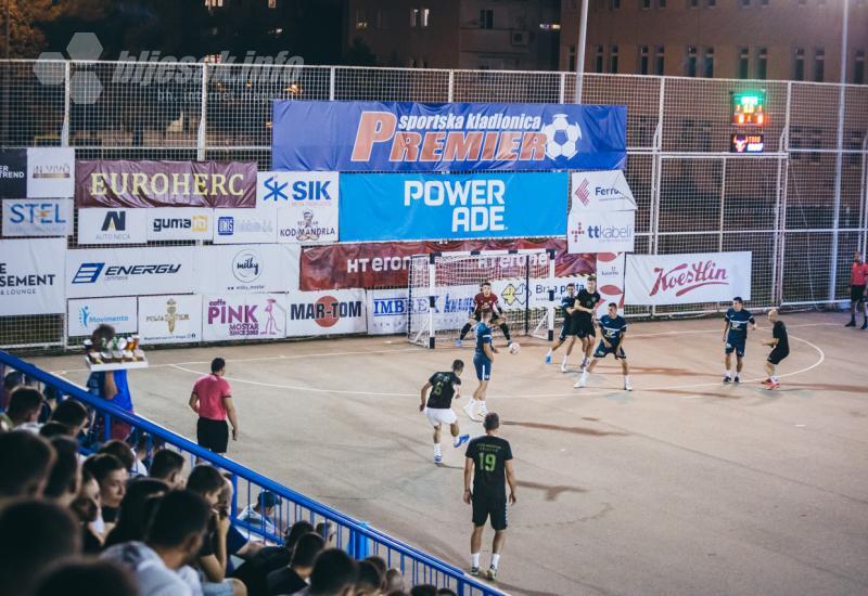 Futsal turnir Mostar Premier kladionica - FOTO | Četvrtfinalna večer iza Desete donijela brojna uzbuđenja: Večeras se igraju polufinalni susreti uz bogate nagrade