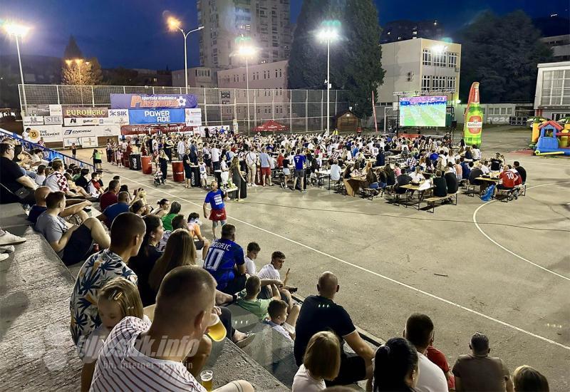 FOTO | Pogledajte kako se pratila utakmica Hrvatska-Italija u Mostaru