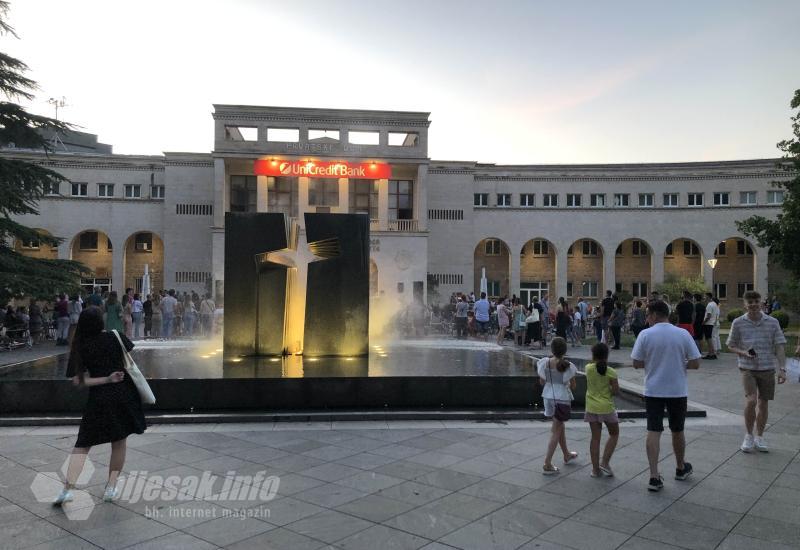 Ljetni rođendanski koncert: Divna večer u Mostaru posvećena glazbenim velikanima