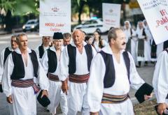 FOTO Smotra izvornog folklora Hrvata u BiH: U Mostaru prikazana raskoš nošnji, plesova, glazbe i običaja 