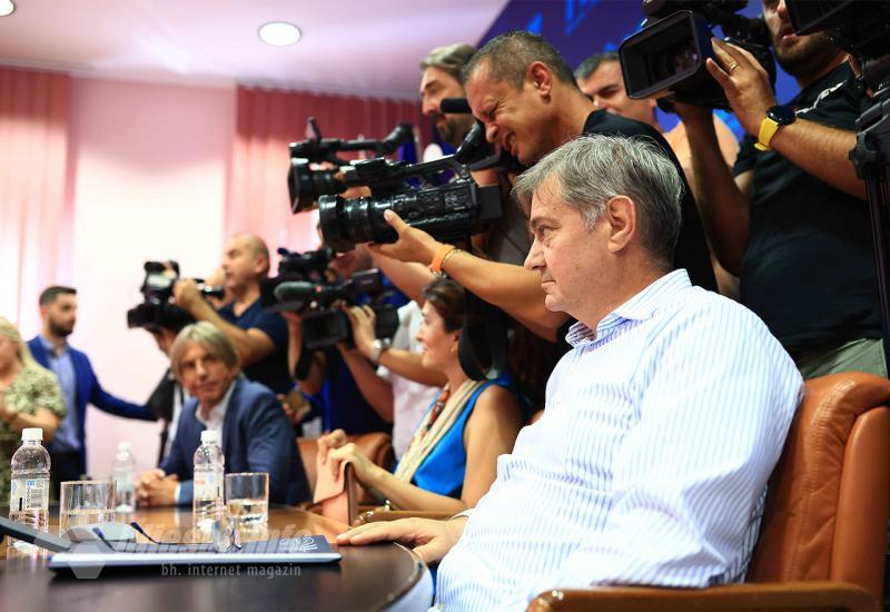 Zvizdić i novinari - Sastanak u Mostaru: Trojka požurila prije Dodika