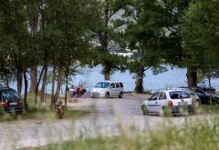 FOTO | Postavljene i bove: Mostarsko jezero i dalje omiljeno "sklonište" za spas od mostarskih vrućina