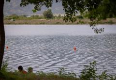 FOTO | Postavljene i bove: Mostarsko jezero i dalje omiljeno "sklonište" za spas od mostarskih vrućina