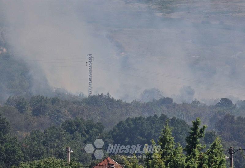 VIDEO Požar na Kozicama: Svi vatrogasci na terenu