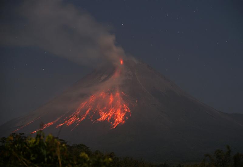 Pogledajte fantastične fotografije erupcije vulkana Merapi