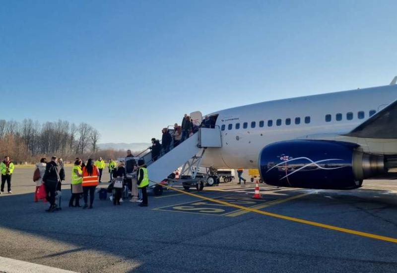 Medicinska sestra tri puta oživjela momka na aerodromu u Podgorici   - Medicinska sestra tri puta oživjela momka na aerodromu u Podgorici  