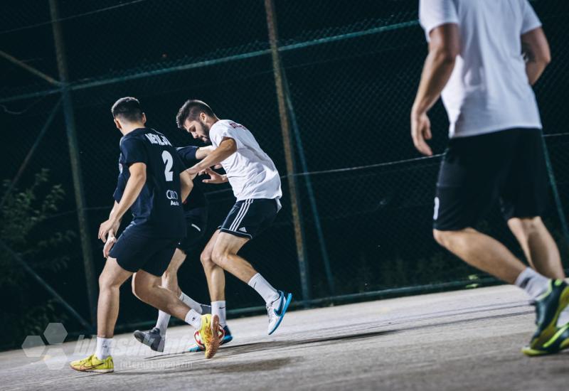 Turnir Ulica protiv ulice u Ilićima - FOTO | Turnir u Ilićima: Tadinovac nakon žestoke borbe donio pehar u svoju ulicu