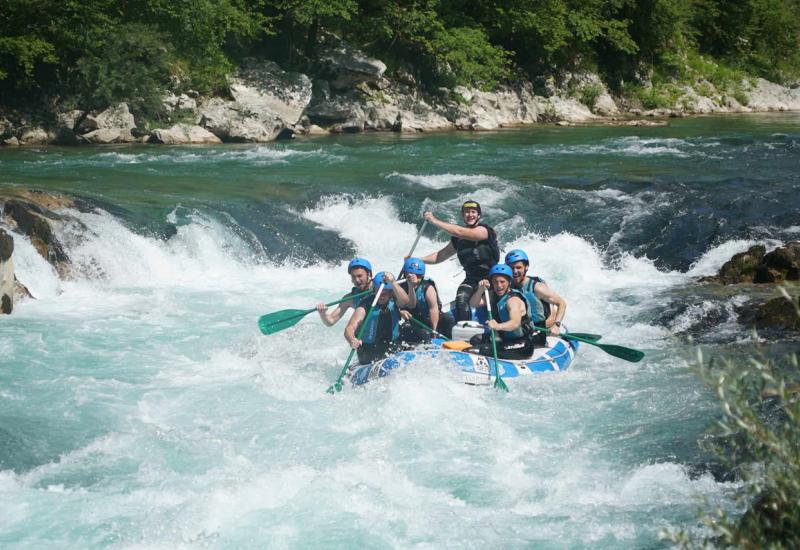 Za ljubitelje raftinga koji traže kvalitetan doživljaj po pristupačnijoj cijeni, Konjic je odličan izbor - FOTO/VIDEO | Rafting na Neretvi: 16 kilometara rijeke potpuno skriveno od civilizacije