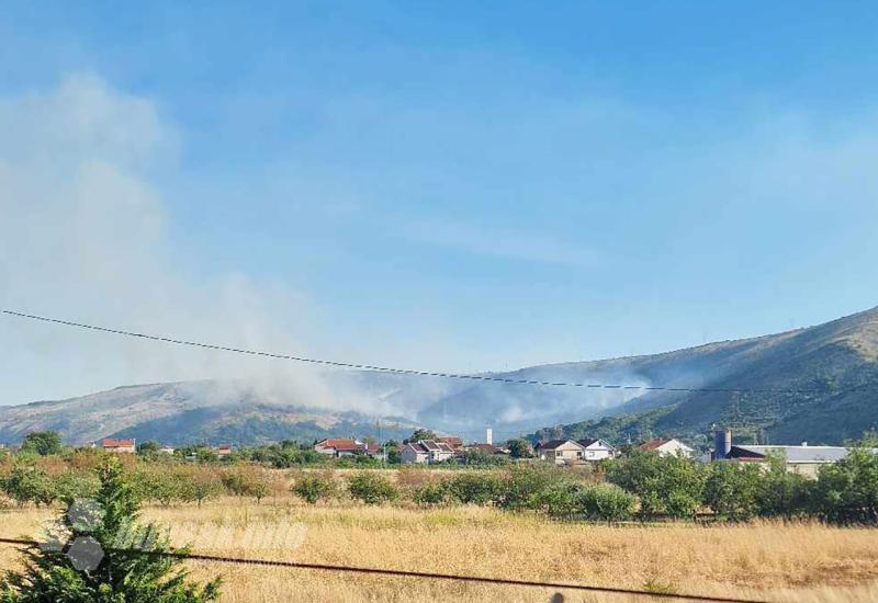 Dva požara kod Mostara: "Stanje je katastrofalno, požar se širi prema kućama"