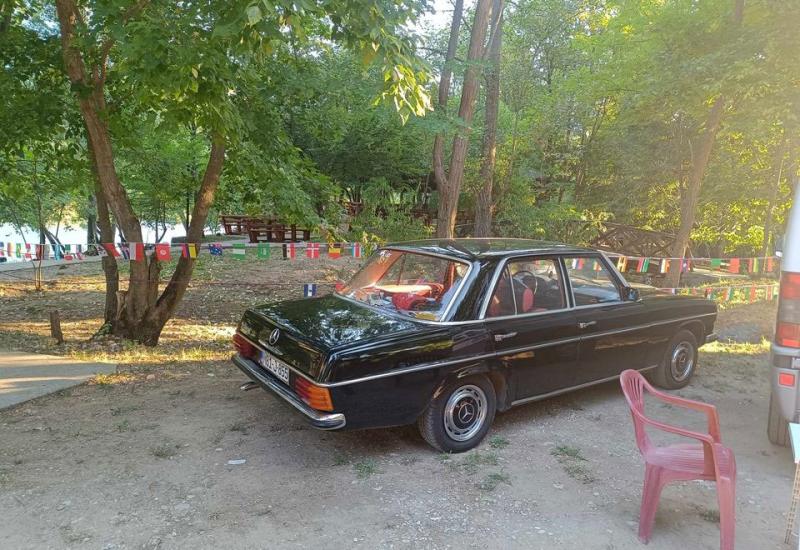 FOTO Oldtimer ekspedicija ''svratila'' i u Mostar