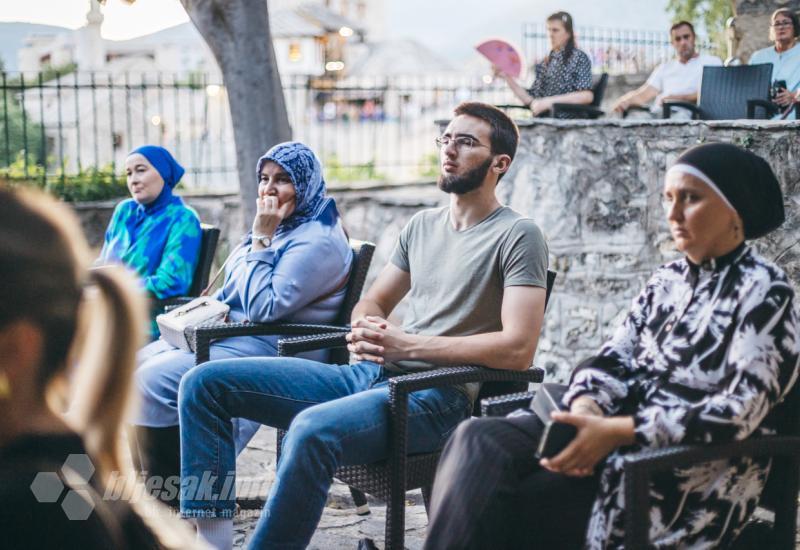 FOTO | U Mostaru promoviran ''Melun'' - knjiga koja je 90 godina stajala u rukopisima