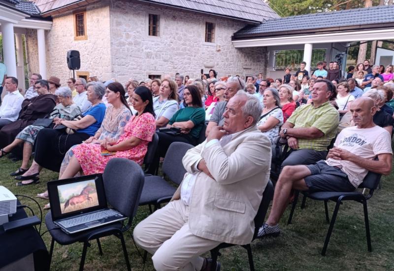 Izložba i koncert o kojima će se još dugo pričati - Livnjaci prošetali 