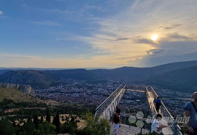 Mostarski Skywalk - Mostarski Skywalk ima svoja pravila ponašanja: Neke stvari su strogo zabranjene