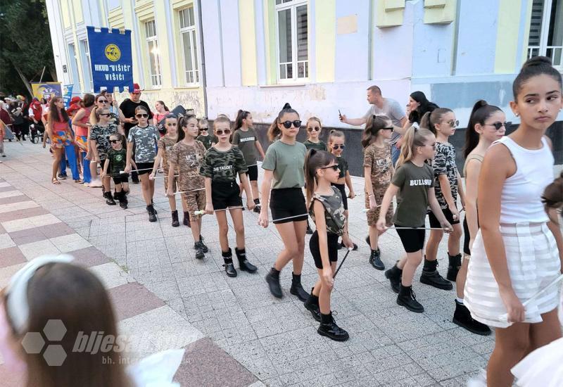 Međunarodni ljetni karneval u Čapljini - FOTO | Čapljinci uživaju u Međunarodnom ljetnom karnevalu