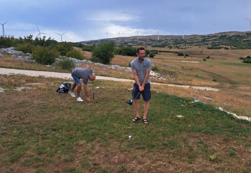 Braća Kovač i Zvone Boban zaigrali golf u Tomislavgradu