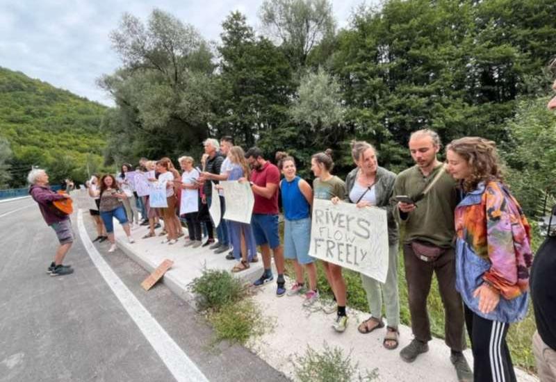 Novi prosvjed protiv izgradnje hidroelektrane na izvoru Une