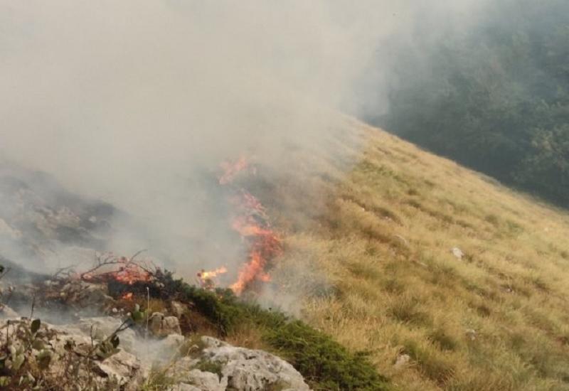 Požar na Zelengori slabi, spas dolazi u kiši od ponedjeljka