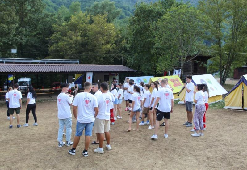 Crveni križ FBiH obilježava Međunarodni dan mladih - Okupili se na Boračkom jezeru