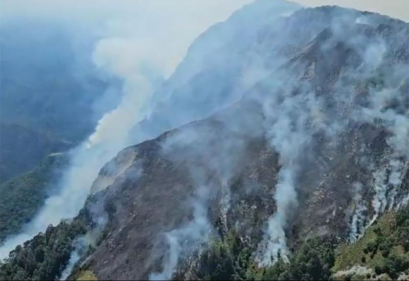 Stanje alarmantno, požar se širi na Nacionalni park Sutjeska: BiH će zatražiti pomoć Hrvatske, Srbije i Crne Gore