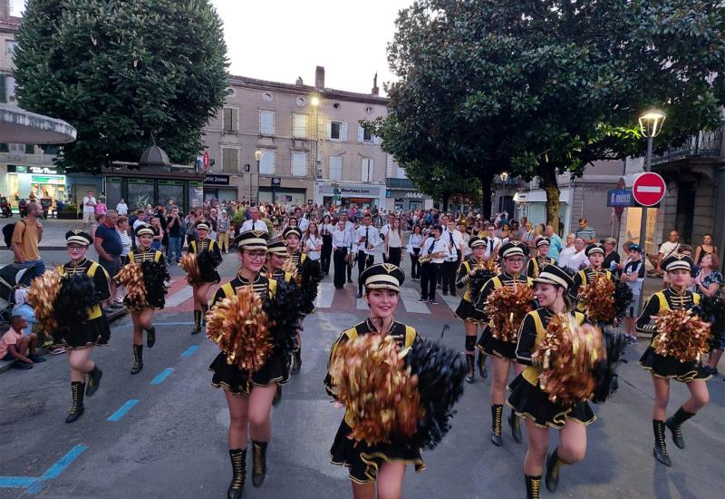 Slike s jednog od ranijeg putovanja u Francusku - Mostarske mažoretkinje posebnom pozivnicom putuju u Francusku