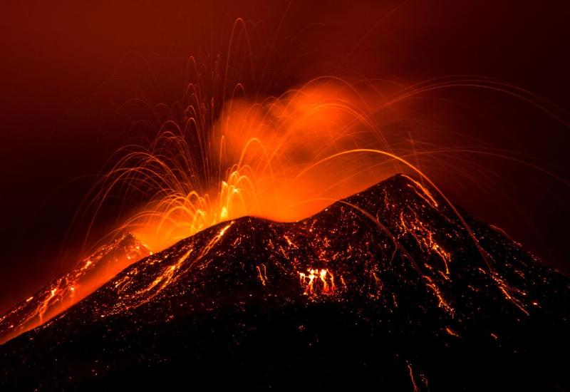 Etna erumpirala, zatvorena lokalna zračna luka