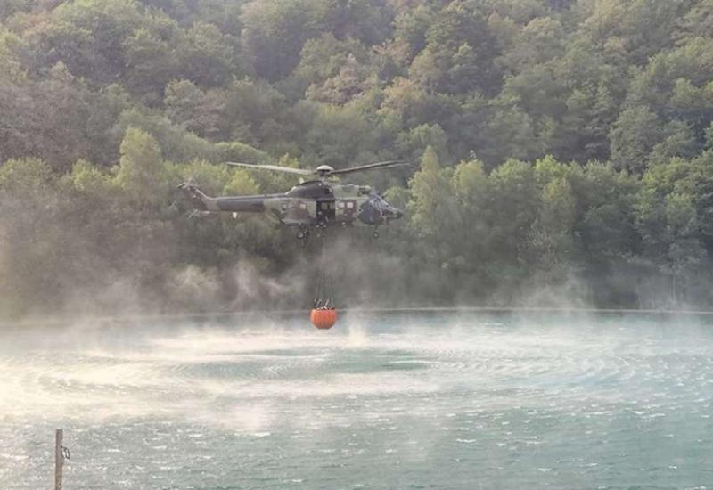 Helikopter Oružanih snaga se srušio u Jablaničko jezero