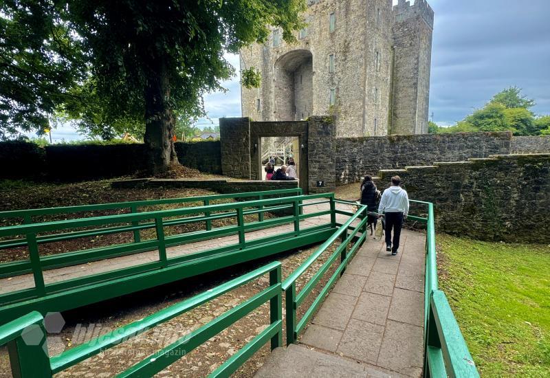 Bljesak u Bunratty Village-u - Krenite s nama na putovanje kroz povijest Irske