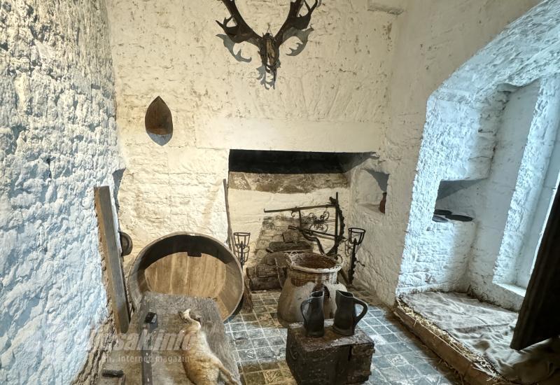 Bljesak u Bunratty Village-u - Krenite s nama na putovanje kroz povijest Irske