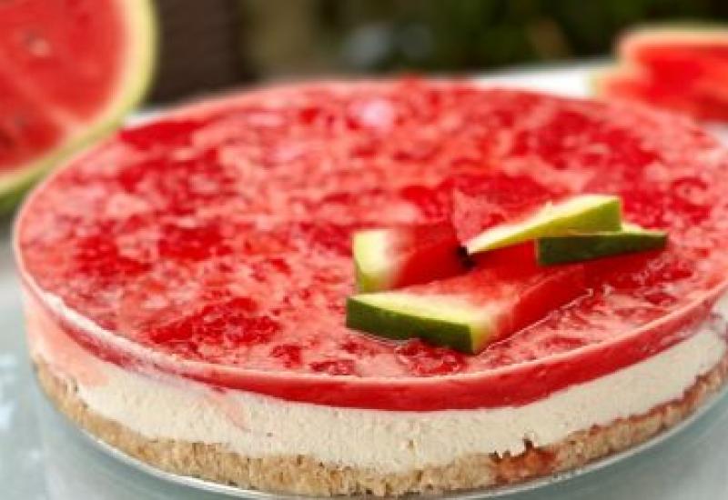 Cheesecake od lubenice - Znate da s lubenicom možete napraviti odličan cheesecake