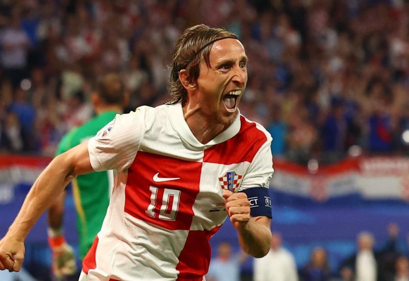 Luka Modrić - Modrić šokirao sve u Realu, sazvan krizni sastanak