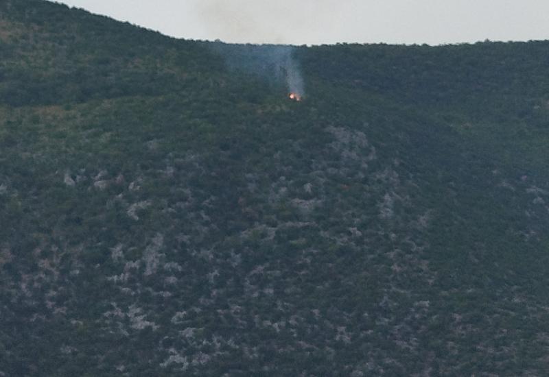 Požar na Planinici - Grom udario u brdo i aktivirao požar