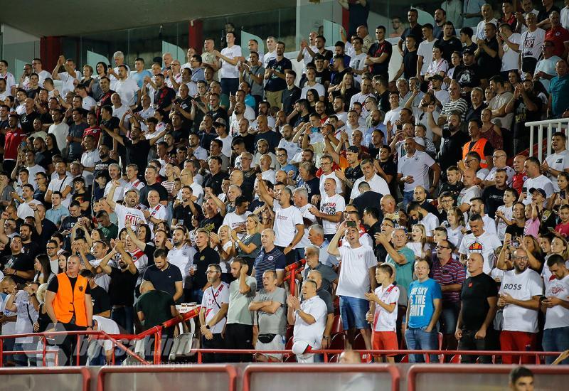 Stadion je odlično popunjen, publika se nada pobjedi svoje ekipe - Utakmica u fotografijama: Zrinjski za kraj europskog puta