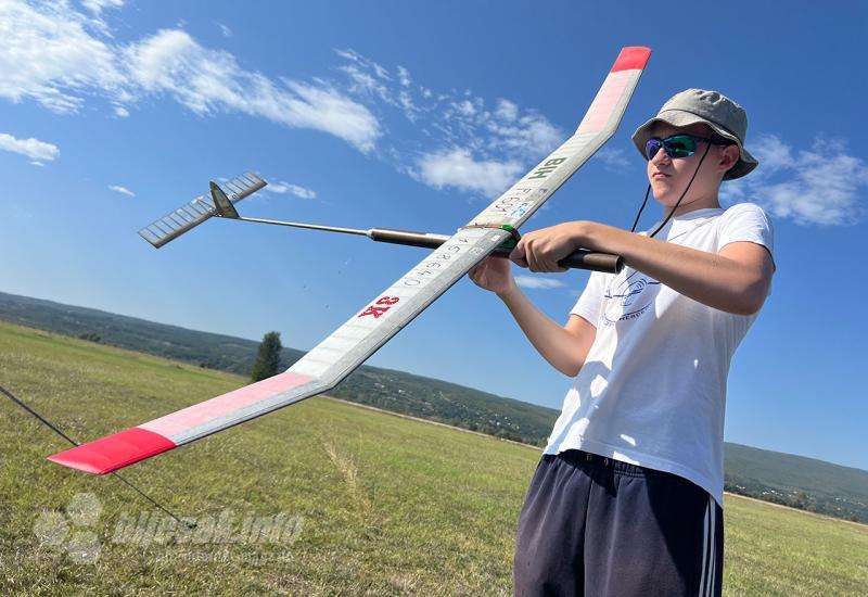 Vjetar testirao vještine: Mostar centar aeromodelarstva ovog vikenda