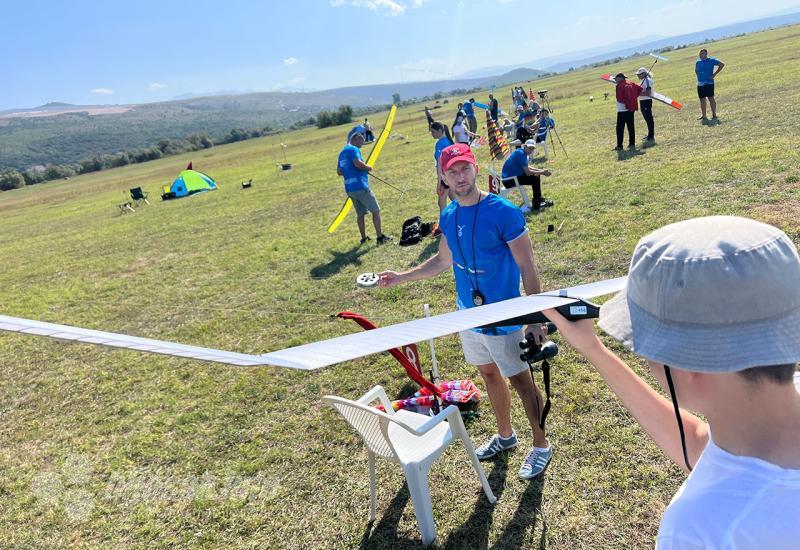 Adrenalinski vikend u Mostaru: Elitni aeromodelari na Svjetskom kupu - Vjetar testirao vještine: Mostar centar aeromodelarstva ovog vikenda