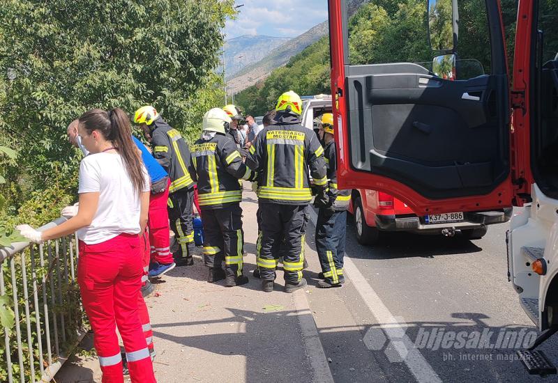 FOTO | VIDEO – Priča o herojima koji su spašavali vozača kamiona