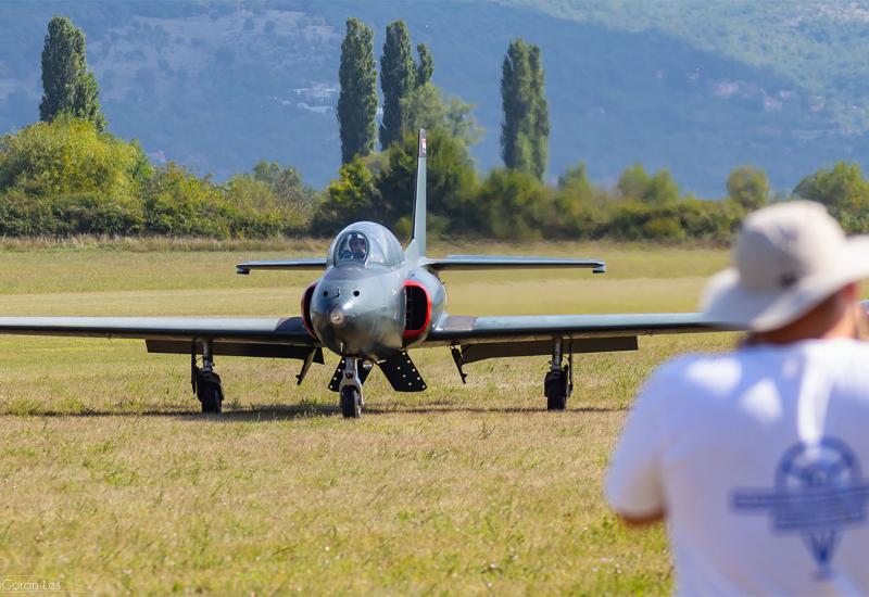 FOTO/VIDEO | Zrakoplov koji se nekada proizvodio u Mostaru ponovno se vinuo u zrak