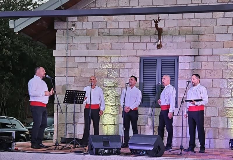 Grgurovi hukovi - Održana književna manifestacija Grgurovi hukovi