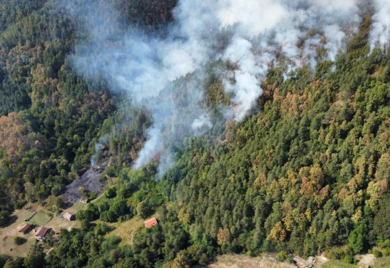 Veliki požar kod Maglaja: Zatražena pomoć helikoptera OS BiH 