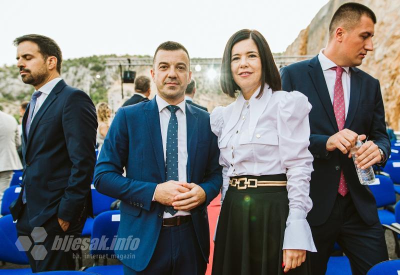 FOTO | Uz vatromet svečano otvoren most ''Hercegovina''