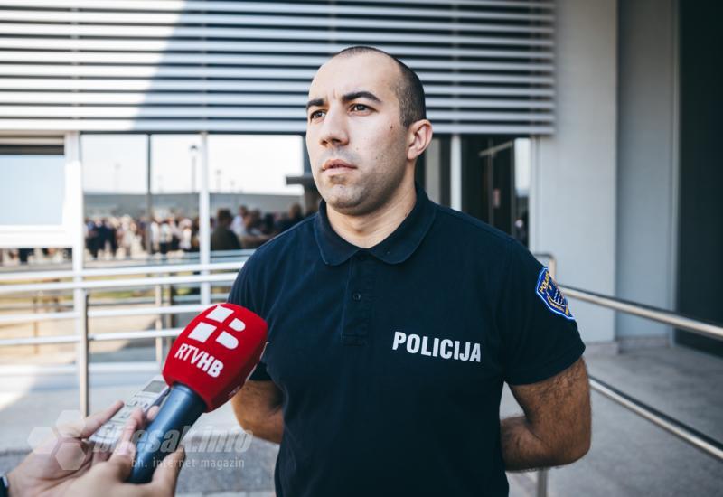 FOTO GALERIJA | Prisegnuli novi policajci i policajke u HNŽ-u