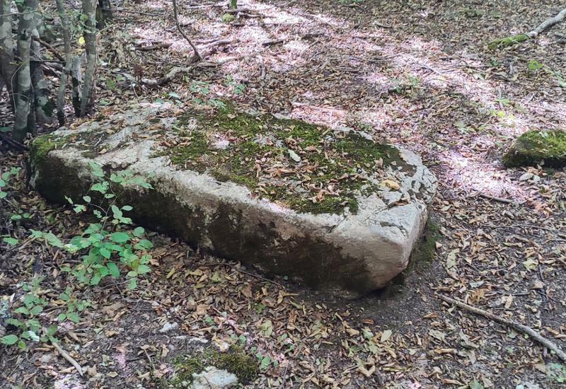 Otkrivene tri nove nekropole stećaka