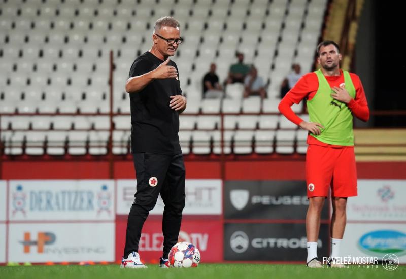 FOTO | Rođeni odradili prvi trening s novim trenerom