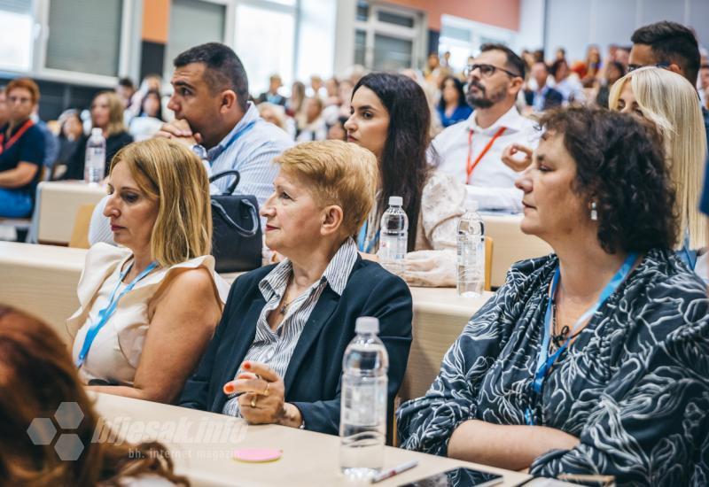 Međunarodni Simpozij u Mostaru: Kako obrazovati medicinske sestre u skladu sa zdravstvenim normativima?