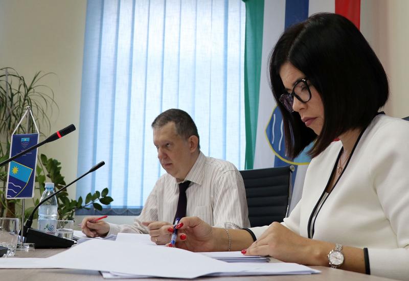 Sjednica Vlade HNŽ u Mostaru - Vlada HNŽ: Usvojena nova Lista lijekova i novi program zapošljavanja vježbenika