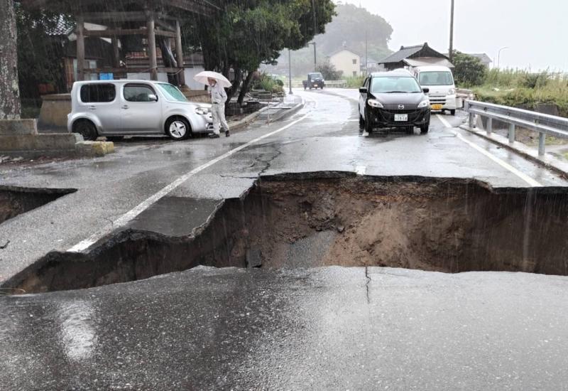 VIDEO | Strašne poplave u Japanu: Nestalo više osoba 