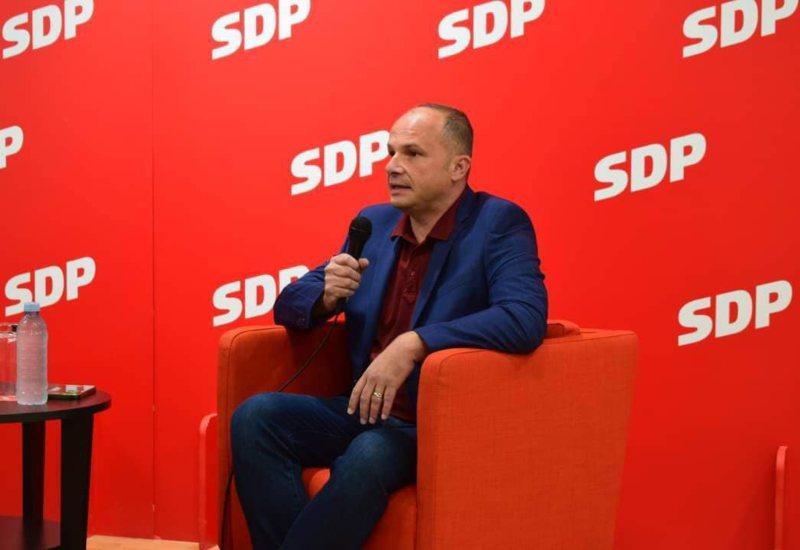 Siniša Hajdaš-Dončić,  novi predsjednik SDP-a - Siniša Hajdaš-Dončić novi predsjednik SDP-a