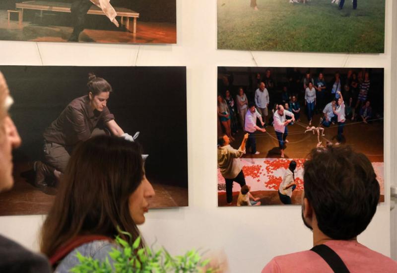 Izložba fotografija Richarda Termina - Svjetlost lutkarskog stvaralaštva obasjala Mostar: Svečano počeo 4. FLUM